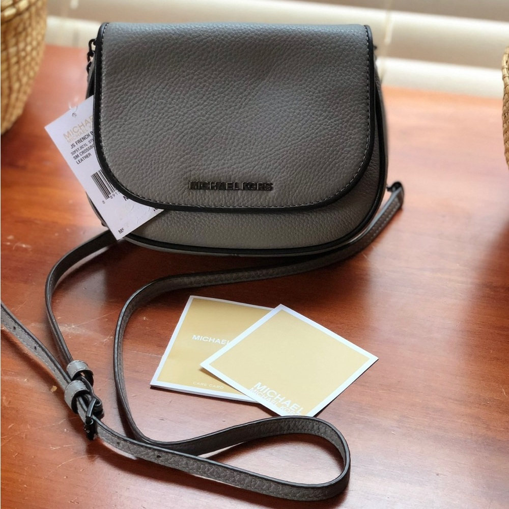 New Authentic Michael Kors Crossbody Bag with the tags!